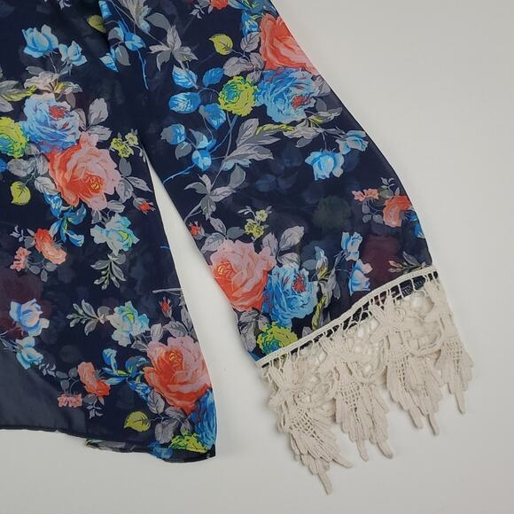 Rue21 Sheer Floral Blouse Shirt Crochet Knit 3/4 Sleeve Cuff Open Layer Back - Picture 2 of 5